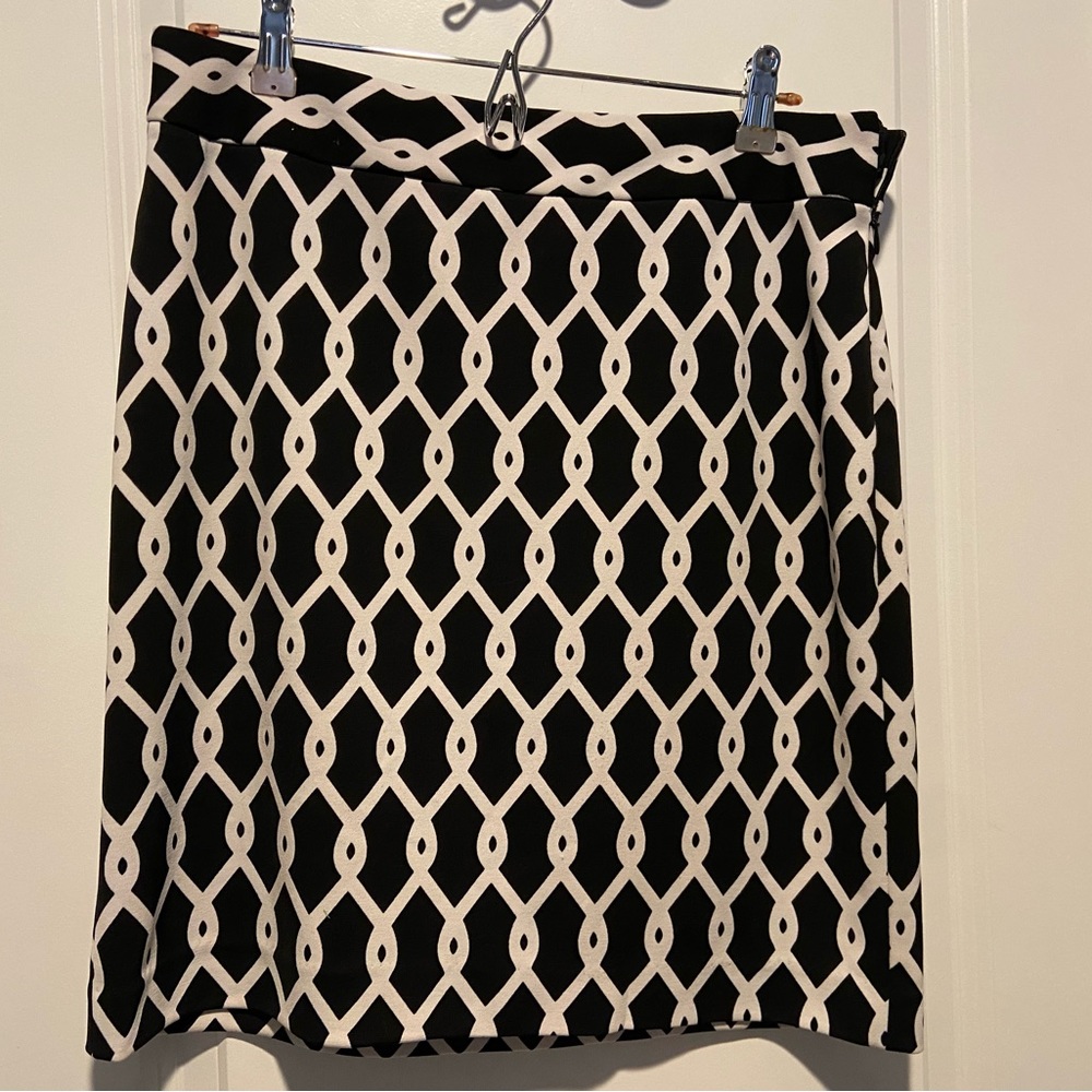 Adrienne Vittadini chain link skirt